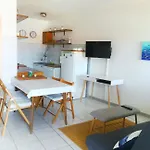 公寓 Two Bedroom Seaside In Quiet Village *